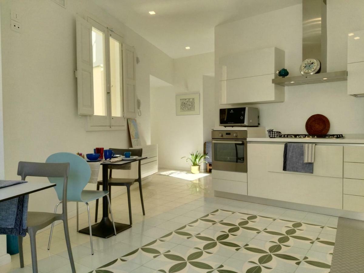 B&B La Casa Gialla Lecce Exterior photo